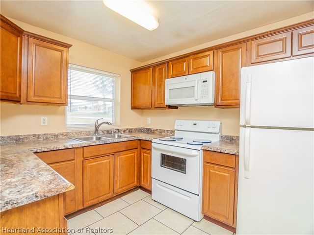 733 Booker Avenue 2, Sebring, FL 33870