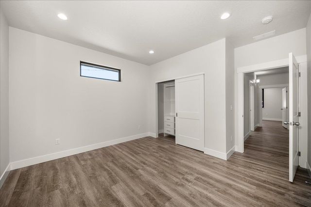 3402 E Yearling Rd, Chattaroy, WA 99003