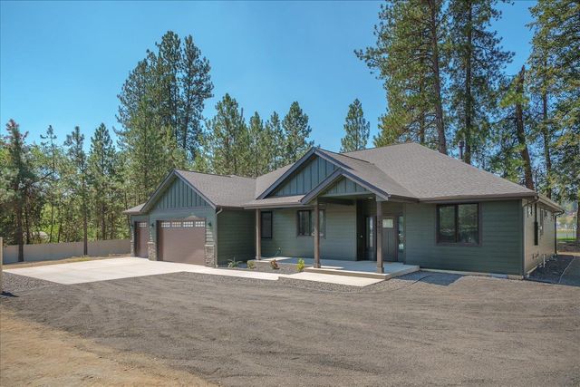 3402 E Yearling Rd, Chattaroy, WA 99003