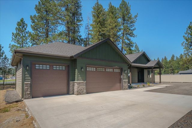 3402 E Yearling Rd, Chattaroy, WA 99003