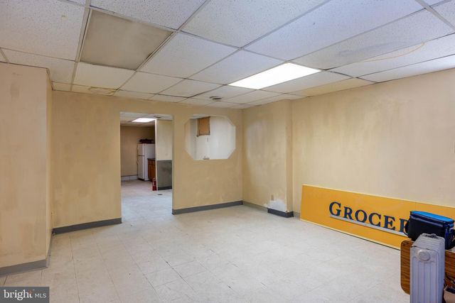 109 LONG LN, Upper Darby, PA 19082