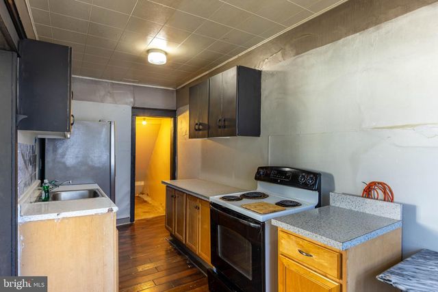 109 LONG LN, Upper Darby, PA 19082