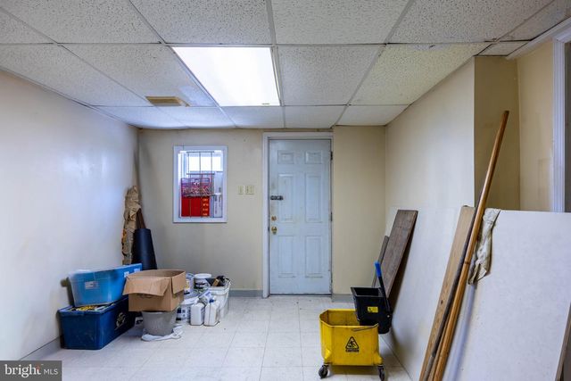 109 LONG LN, Upper Darby, PA 19082