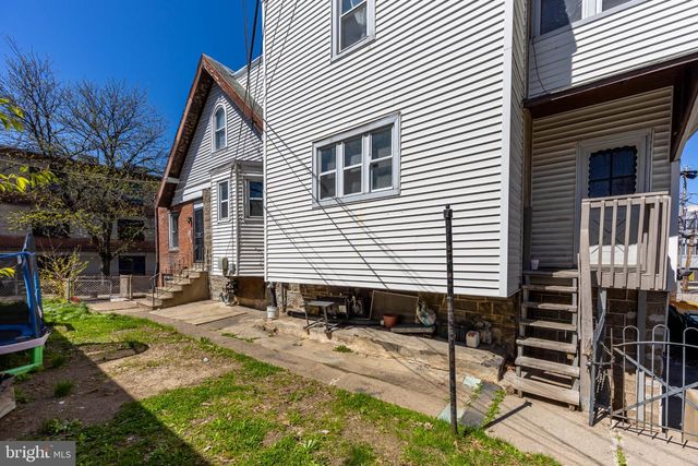 109 LONG LN, Upper Darby, PA 19082