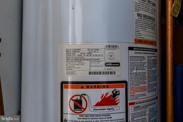 109 LONG LN, Upper Darby, PA 19082