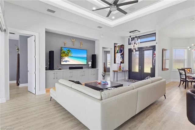 1714 NW 17th TER, Cape Coral, FL 33993