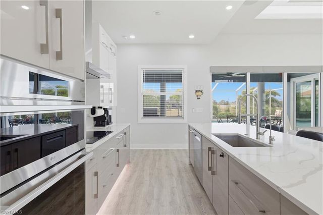 1714 NW 17th TER, Cape Coral, FL 33993