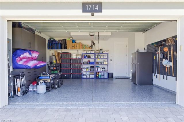 1714 NW 17th TER, Cape Coral, FL 33993