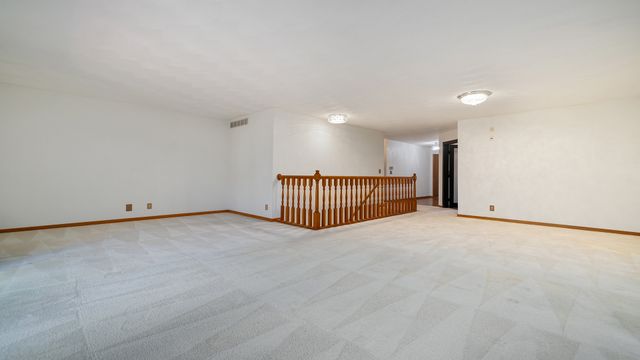 6636 Timberline Lane 2, Rockford, IL 61108