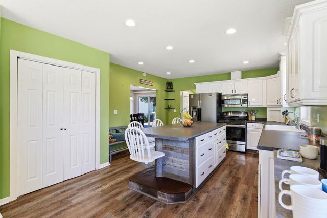 765 E Main Street, Anoka, MN 55303