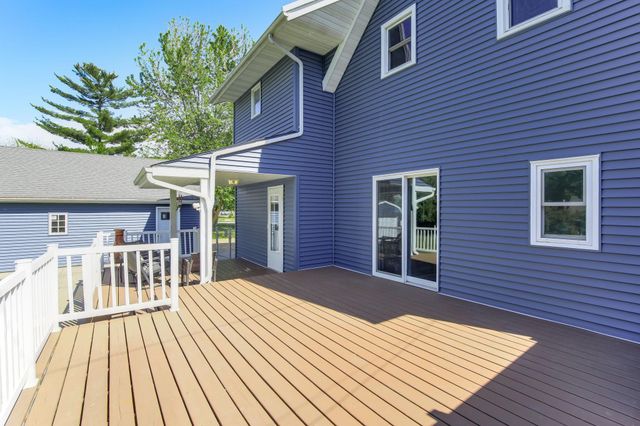 765 E Main Street, Anoka, MN 55303