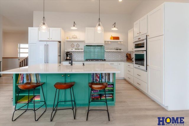 8440 Raven Drive, Louisville, NE 68037