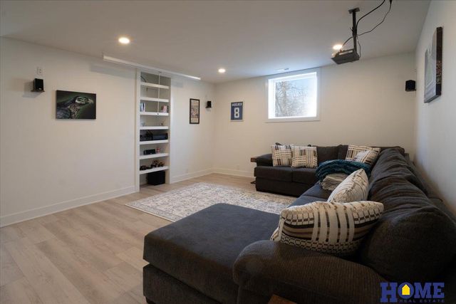 8440 Raven Drive, Louisville, NE 68037