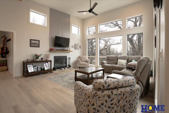 8440 Raven Drive, Louisville, NE 68037