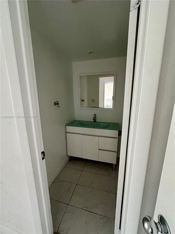 1501 NE 191st Street C412, Miami, FL 33179