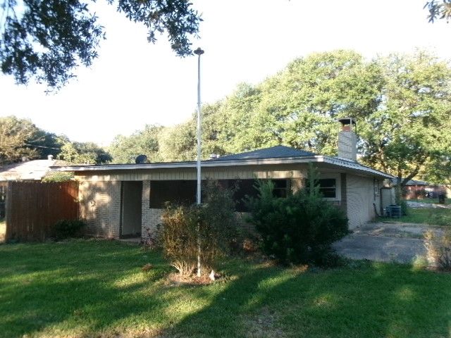 2214 Wakefield Avenue, Bossier City, LA 71111