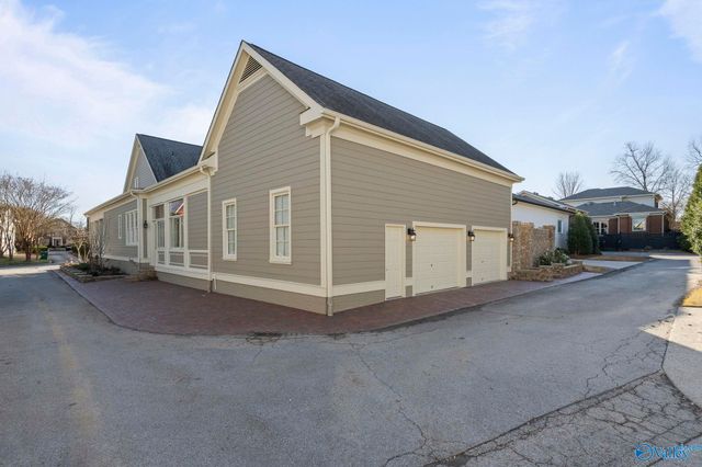 5 Chittamwood Drive, Huntsville, AL 35802