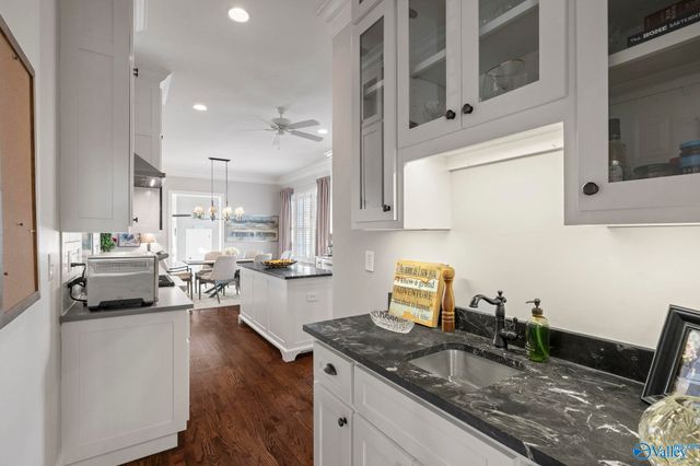 5 Chittamwood Drive, Huntsville, AL 35802