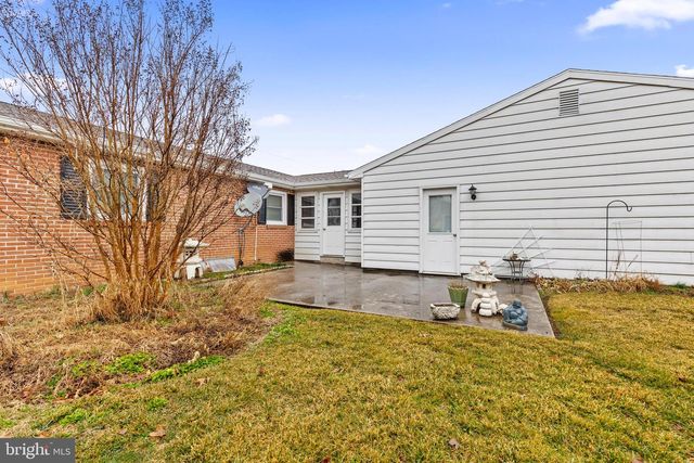 150 MUMMA AVE, Hanover, PA 17331