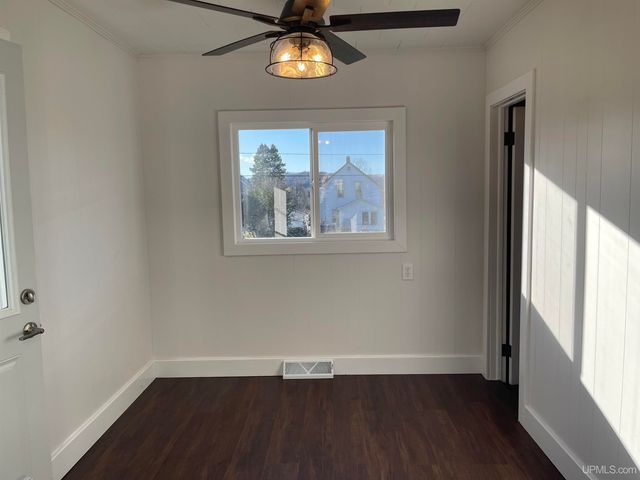 1612 Barber Street, Bessemer, MI 49911