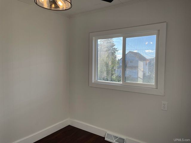 1612 Barber Street, Bessemer, MI 49911