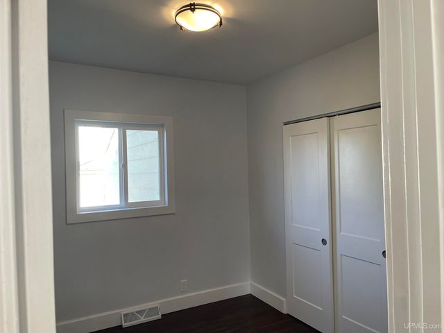 1612 Barber Street, Bessemer, MI 49911