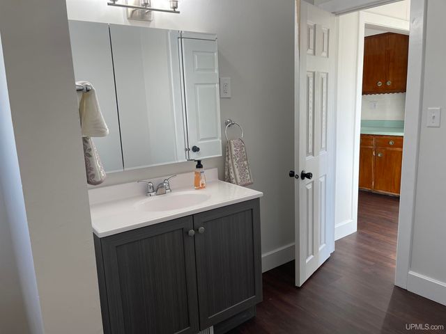 1612 Barber Street, Bessemer, MI 49911