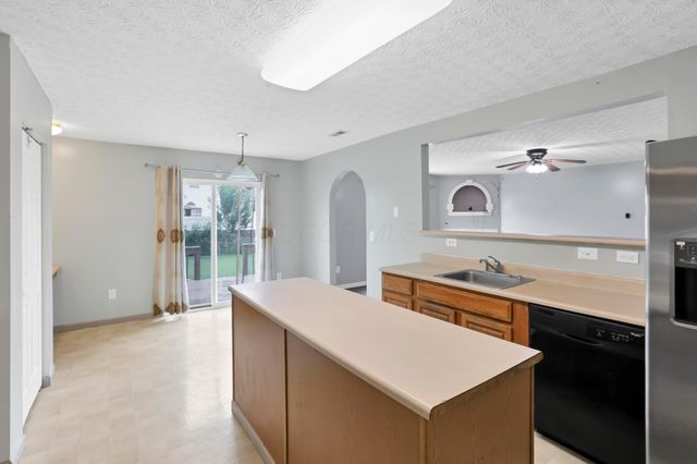 5480 Shannon Square Drive, Canal Winchester, OH 43110