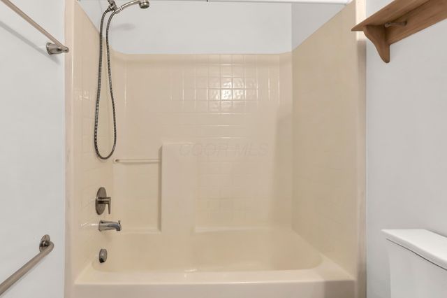 5480 Shannon Square Drive, Canal Winchester, OH 43110