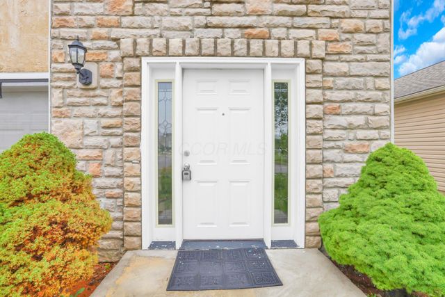 5480 Shannon Square Drive, Canal Winchester, OH 43110