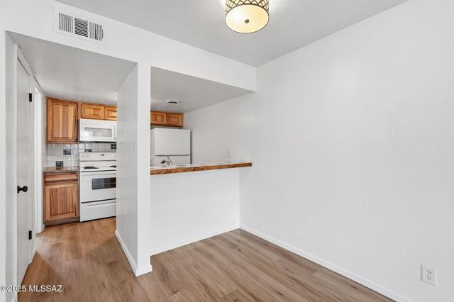 1620 N Wilmot Rd Unit S333, Tucson, AZ 85712