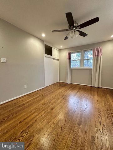 8140 DRAYTON LN, Springfield, VA 22151