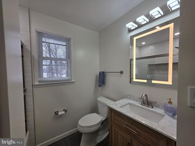 8140 DRAYTON LN, Springfield, VA 22151