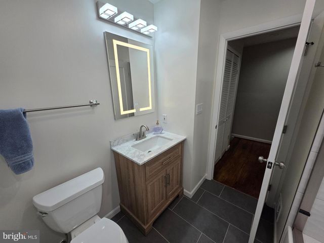 8140 DRAYTON LN, Springfield, VA 22151