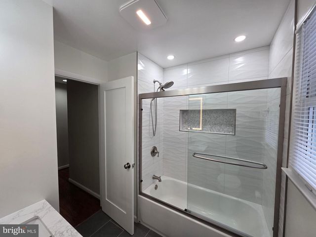 8140 DRAYTON LN, Springfield, VA 22151