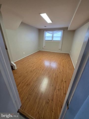 8140 DRAYTON LN, Springfield, VA 22151