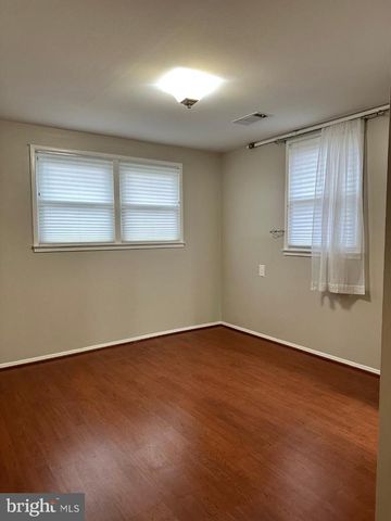 8140 DRAYTON LN, Springfield, VA 22151