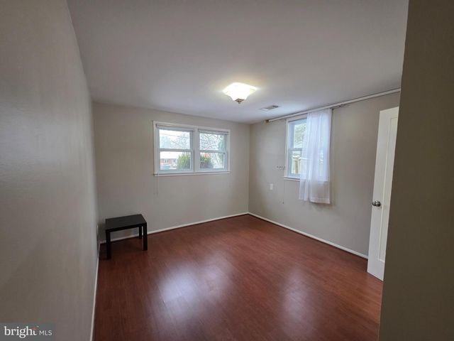 8140 DRAYTON LN, Springfield, VA 22151