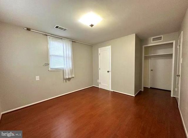 8140 DRAYTON LN, Springfield, VA 22151