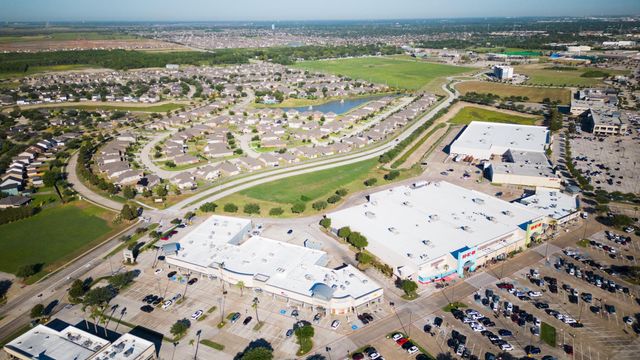 1825 Brookport Drive, League City, TX 77573