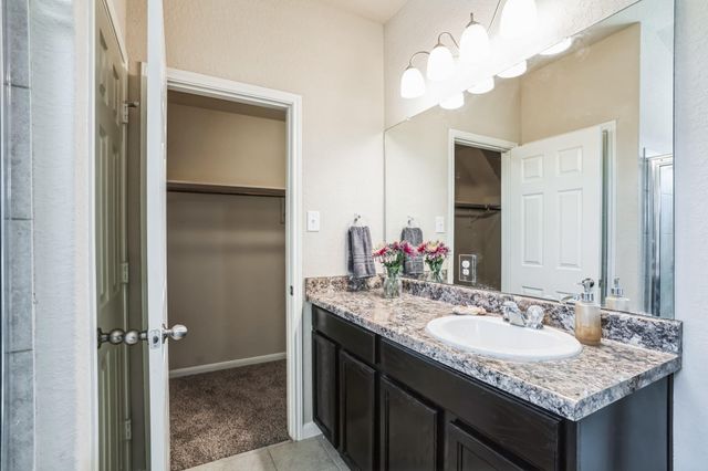 1513 Shenandoah CV, Lockhart, TX 78644