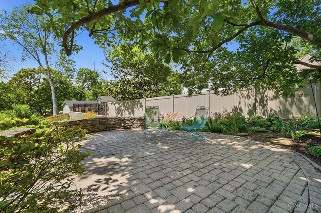 3200 Grischy Lane, Cincinnati, OH 45208