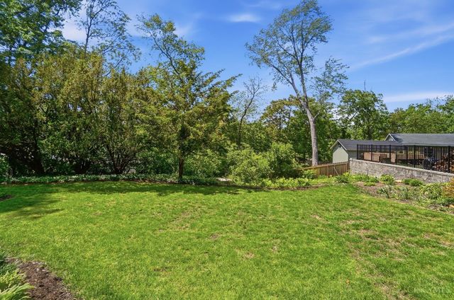 3200 Grischy Lane, Cincinnati, OH 45208