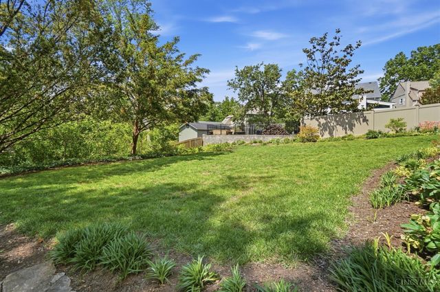 3200 Grischy Lane, Cincinnati, OH 45208