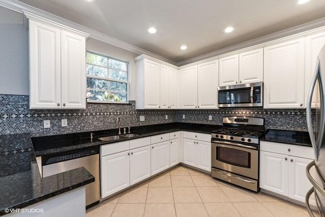 623 Castle Drive, Palm Beach Gardens, FL 33410
