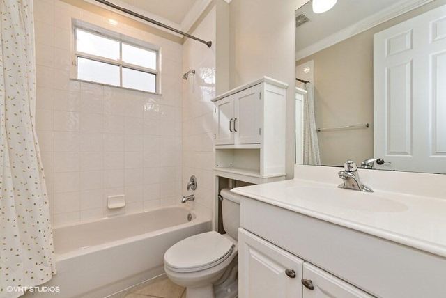 623 Castle Drive, Palm Beach Gardens, FL 33410