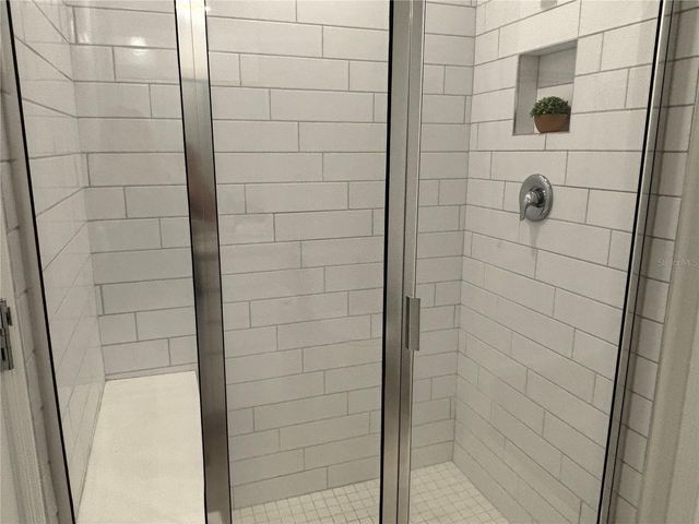 6516 SILVERSTAR DRIVE, Sarasota, FL 34240