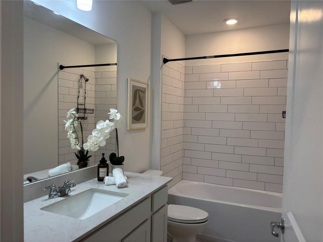 6516 SILVERSTAR DRIVE, Sarasota, FL 34240