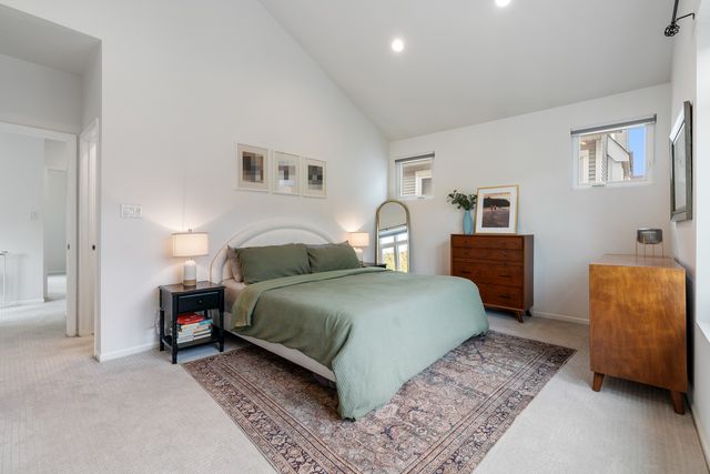 2839 N WOLCOTT Avenue, Chicago, IL 60657