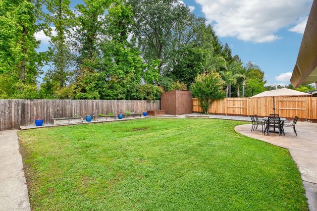 1524 Crestmont Ave, Roseville, CA 95661